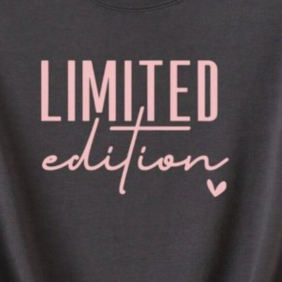 WOMENS LIMITED EDITION CASUAL TEE SHIRT - Picture 2 of 3